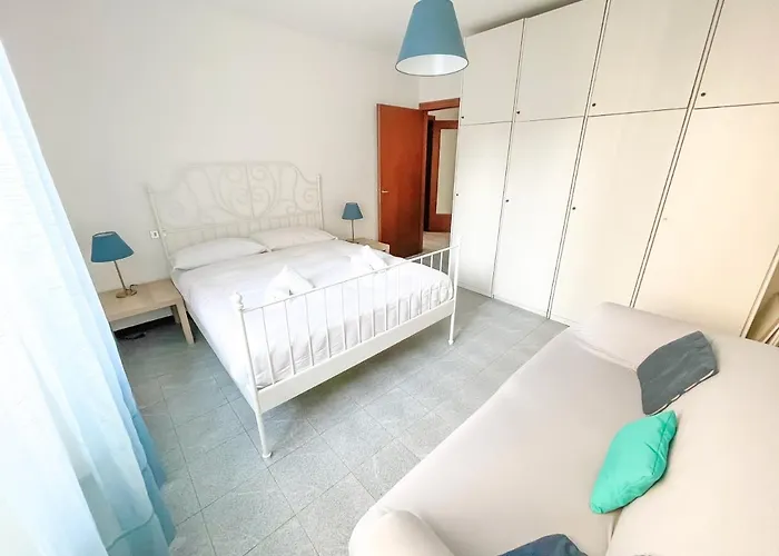 The Sunset 2 By Design Apartman