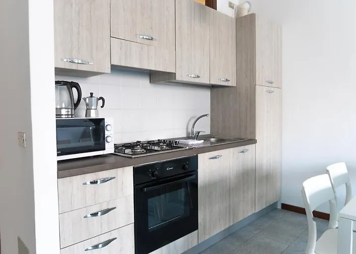 The Sunset 2 By Design Apartment