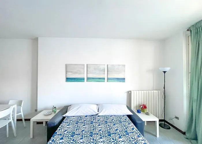 The Sunset 2 By Design Apartment *